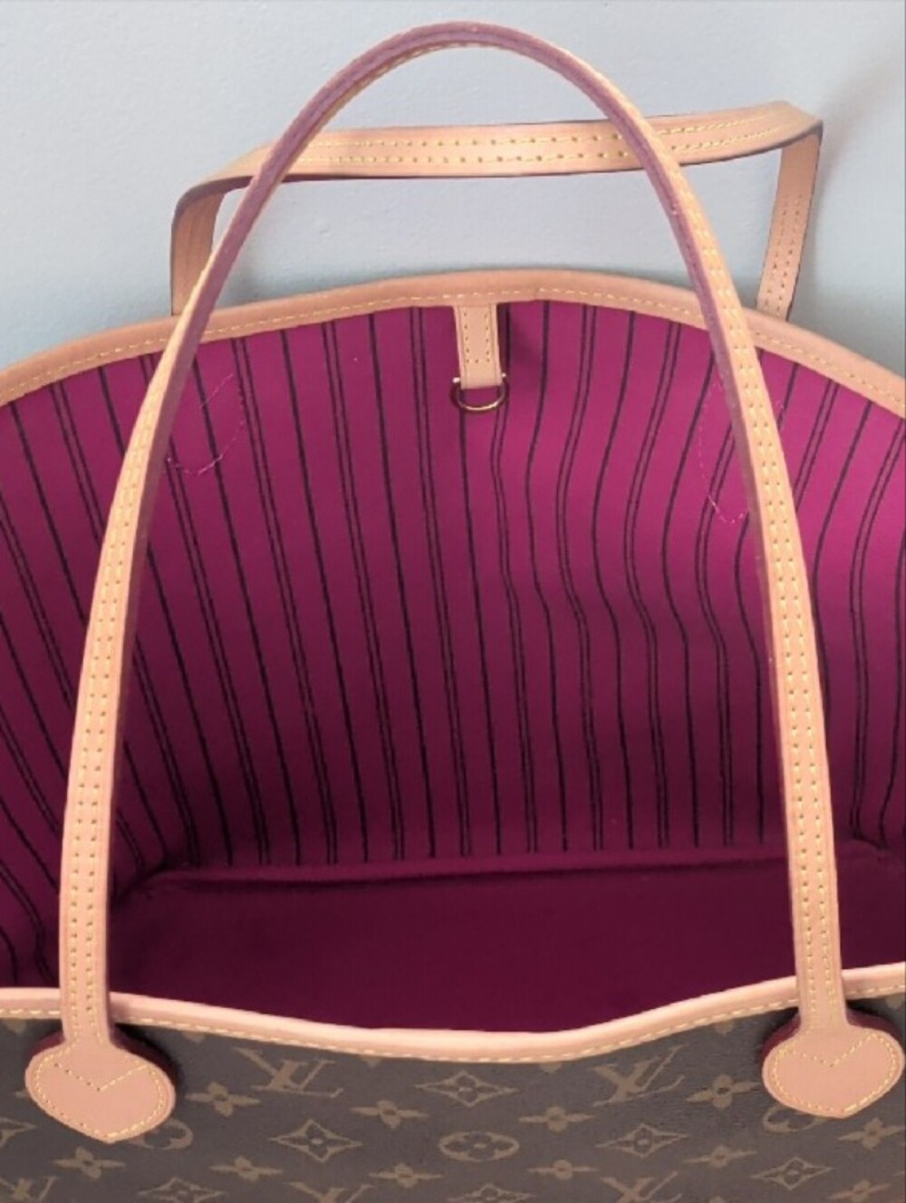 Louis Vuitton Monogram Canvas Tote with Pink Interior and Natural Leather Trim - Picture 2 of 12